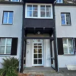 Walnuss Apartment- Wachmaschine- Parkplatz- Balkon Apartament Niederdorla