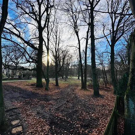 Walnuss Apartment- Wachmaschine- Parkplatz- Balkon Appartement